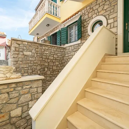 بيت للعطل Stone House Joe *
