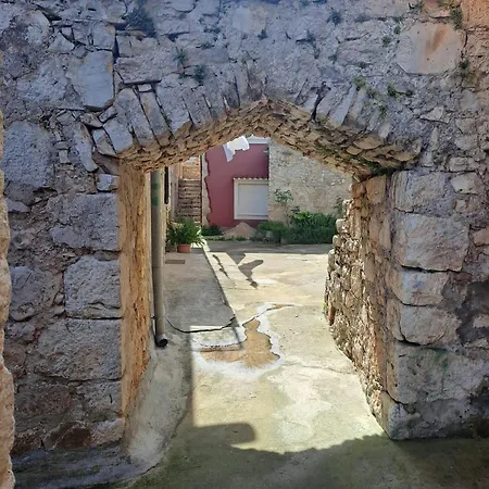 بيت للعطل Stone House Joe بريكو