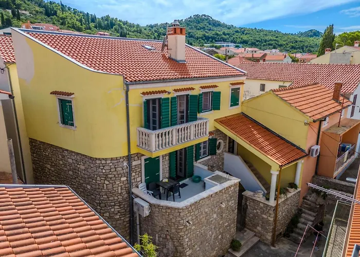 Stone House Joe בית נופש פרקו