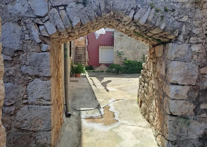 בית נופש Stone House Joe פרקו