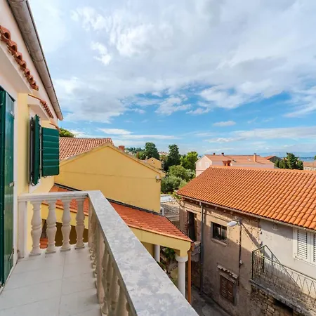 Stone House Joe